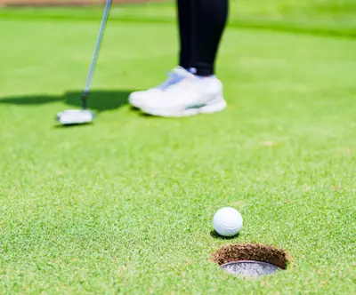 how-to-hit-the-putter