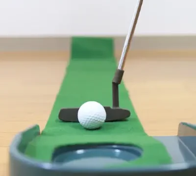 golf-putting-practice