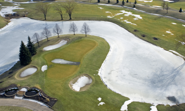 冬でもスイングを崩さないコツはある