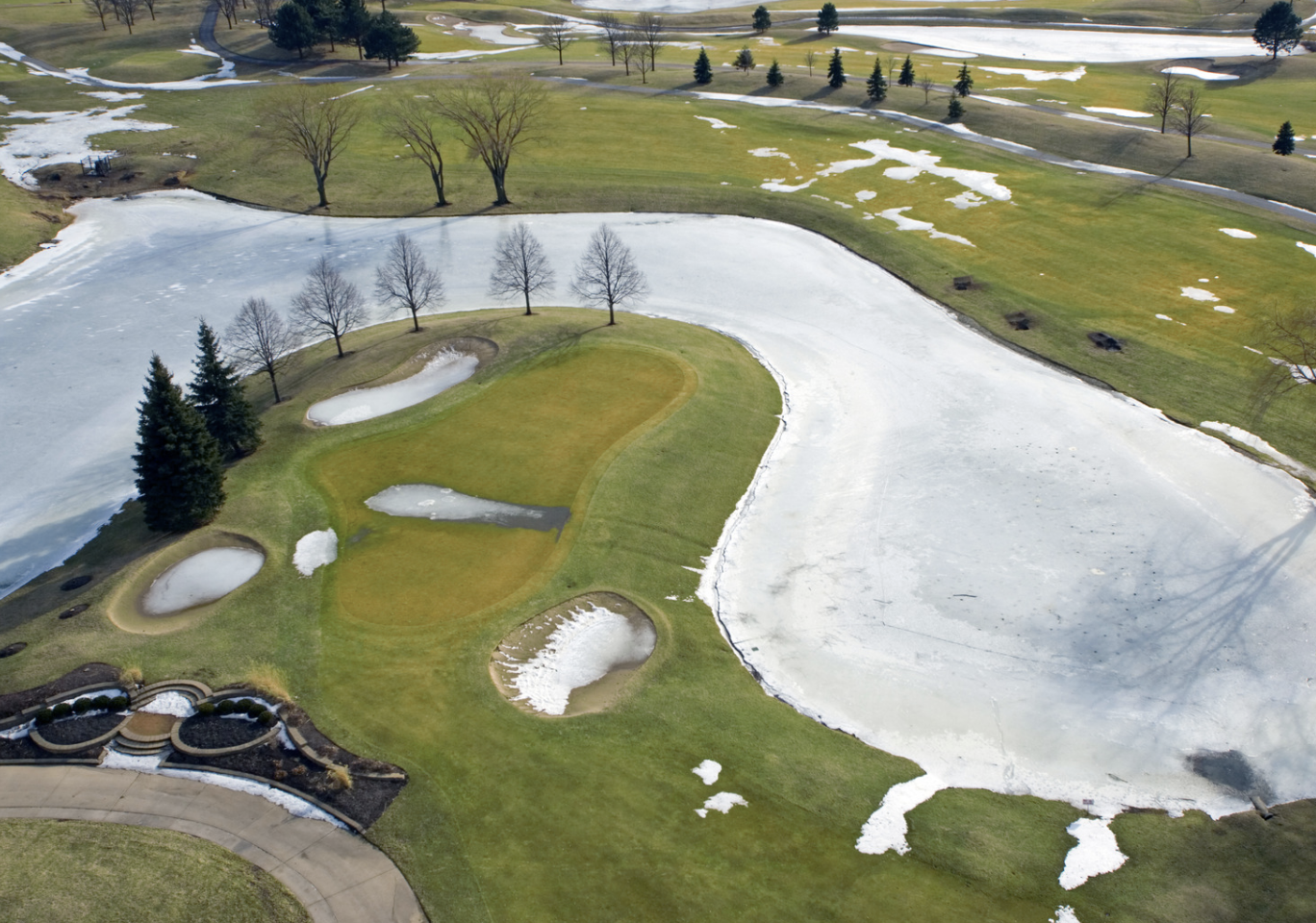 冬でもスイングを崩さないコツはある