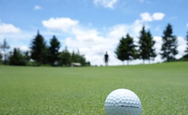 golf-1-person-participation